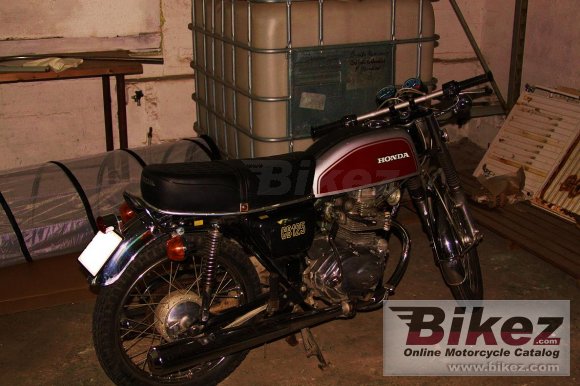 1975 Honda CB 125 disc photo